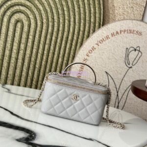 Replica Chanel Exclusive Limited-Edition Grained Calfskin Metal Enamel Handle Vanity Chain Bag – AP4426 Grey