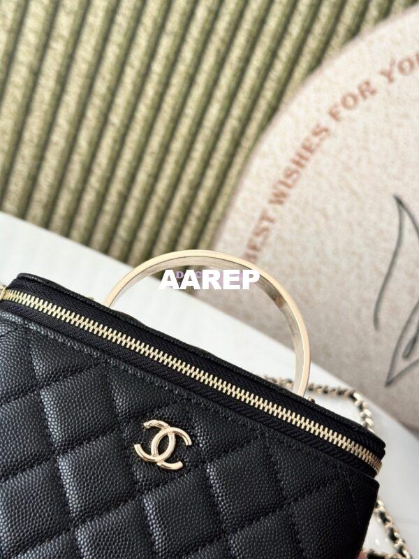 Replica Chanel Exclusive Limited-Edition Grained Calfskin Metal Enamel Handle Vanity Chain Bag – AP4426 Black 4