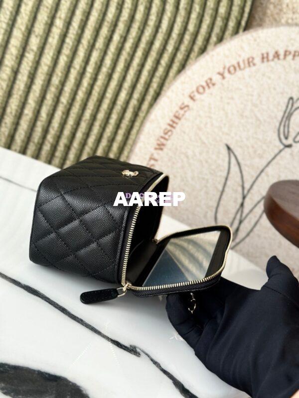 Replica Chanel Exclusive Limited-Edition Grained Calfskin Metal Enamel Handle Vanity Chain Bag – AP4426 Black 7