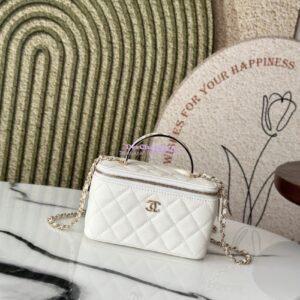 Replica Chanel Exclusive Limited-Edition Grained Calfskin Metal Enamel Handle Vanity Chain Bag – AP4426 White