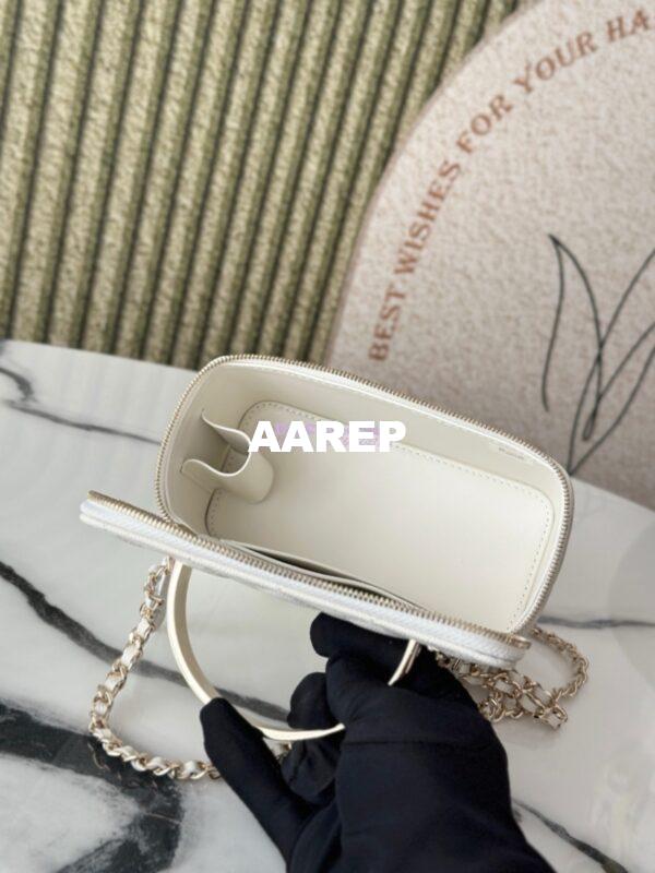 Replica Chanel Exclusive Limited-Edition Grained Calfskin Metal Enamel Handle Vanity Chain Bag – AP4426 White 5