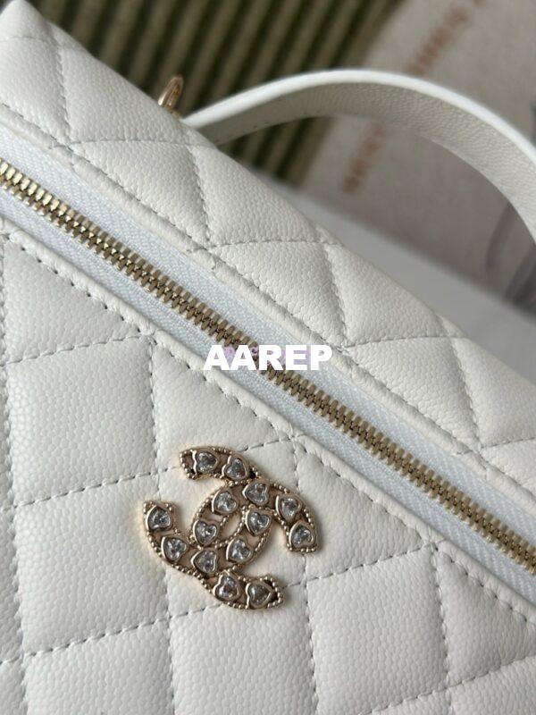 Replica Chanel 25C Exclusive Limited Edition Long Vanity With Chain Grained Calfskin with Heart Logo AP4531 White 4