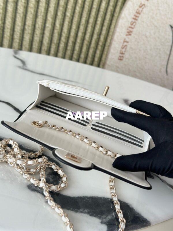 Replica Chanel SS25 CC Enamel Wallet On Chain WOC in Lambskin AP4511 White 10