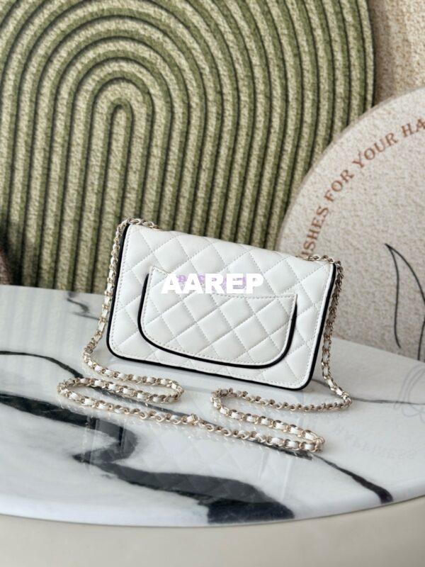 Replica Chanel SS25 CC Enamel Wallet On Chain WOC in Lambskin AP4511 White 11
