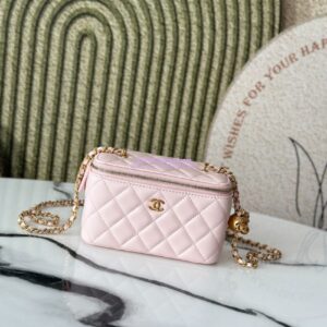 Replica Chanel New Clutch With Chain in Lambskin AP2303 Light Pink 2