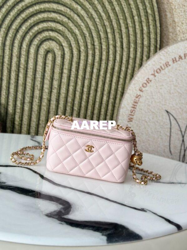 Replica Chanel New Clutch With Chain in Lambskin AP2303 Light Pink 4