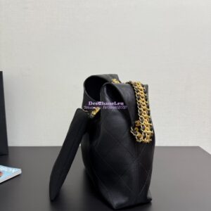 Replica Chanel SS25 Large Hobo Bag Shiny Lambskin AS5410 Black 2