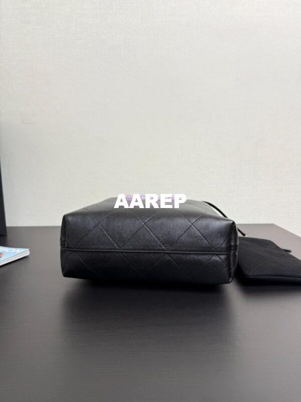 Replica Chanel SS25 Large Hobo Bag Shiny Lambskin AS5410 Black 9