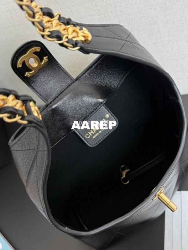 Replica Chanel SS25 Hobo Bag Shiny Lambskin AS5409 Black 6