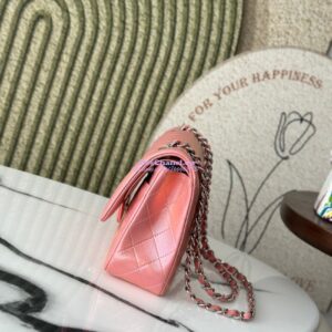 Replica Chanel 25A CF Classic Double Flap Bag in Iridescent Lambskin pink Limited Edition 2