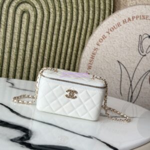 Replica Chanel 25P Long Vanity With Chain Shiny Grained Calfskin with CC Heart Strass AP4530 White