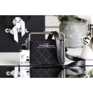 Replica Chanel Lambskin Clutch AS1732 Black 2