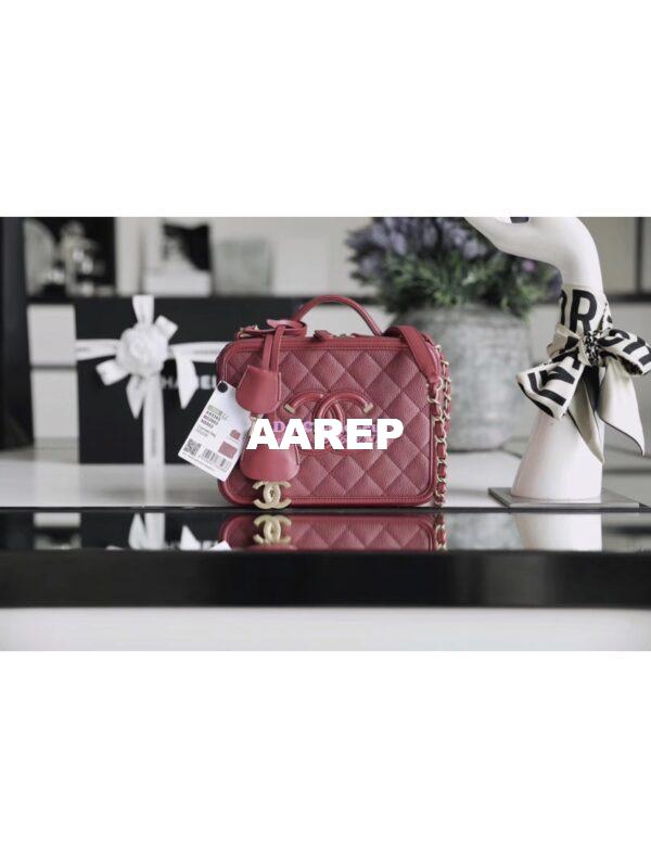Replica Chanel CC Filigree Vanity Case Vanity Case A93343 Caviar Burgundy 3