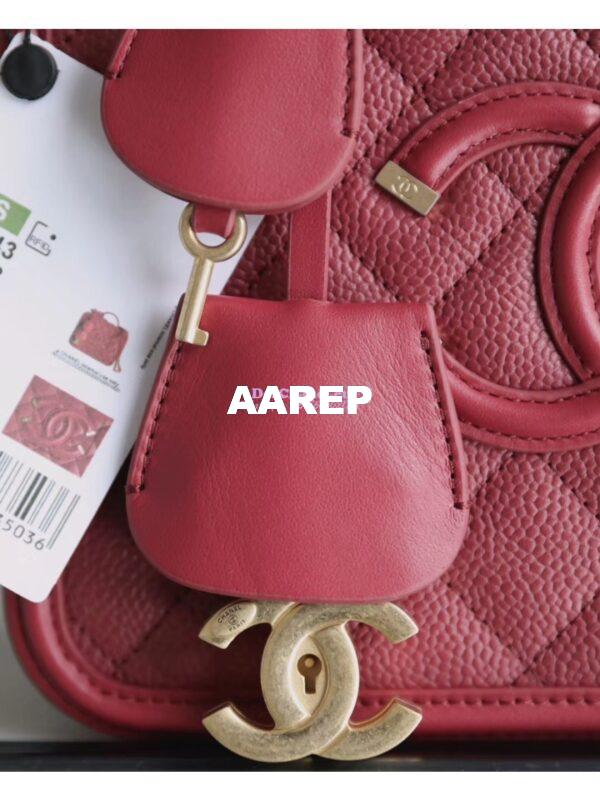 Replica Chanel CC Filigree Vanity Case Vanity Case A93343 Caviar Burgundy 6