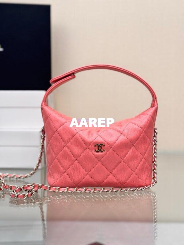 Replica Chanel 25C Pochette Avec Chain in Shiny Grained Calfskin AP4386 Coral (Limited Edition) 3