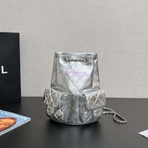Replica Chanel 24/25SS Shiny Lambskin Backpack AS5310 MEtallic Silver