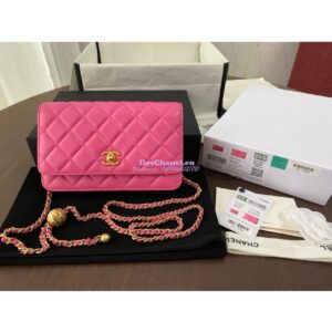 Replica Chanel WOC With CC Details On Strap AP1450 in Lambskin Pink