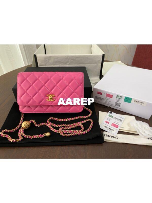 Replica Chanel WOC With CC Details On Strap AP1450 in Lambskin Pink
