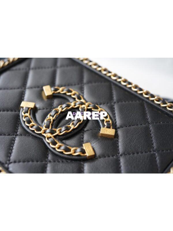Replica Chanel Small CC Filigree Chain Around Vanity Case AS1785 Black 2