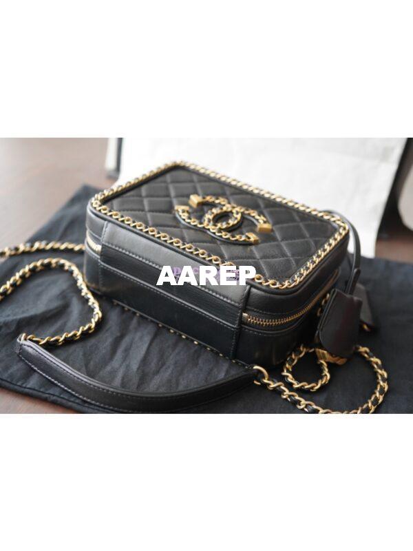 Replica Chanel Small CC Filigree Chain Around Vanity Case AS1785 Black 3