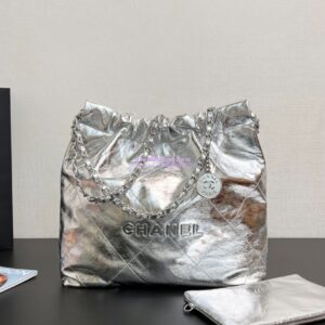 Replica Chanel 22 Handbag Metallic Calfskin & Silver Metal AS3260 AS3261 Metallic Silver 2