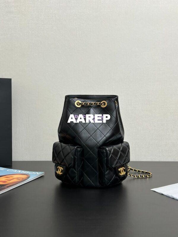 Replica Chanel 24/25SS Shiny Lambskin Backpack AS5310 Black 5