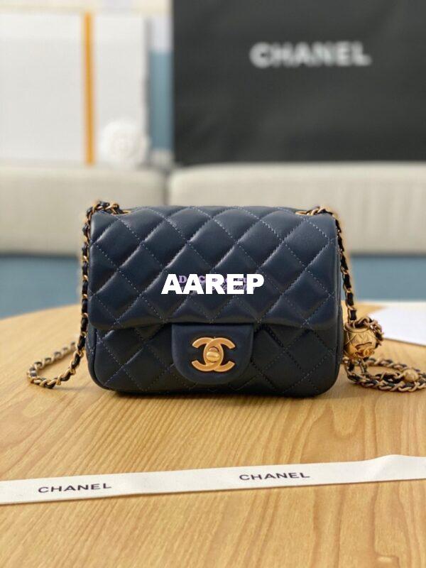Replica Chanel Lambskin Flap Bag AS1786 Navy