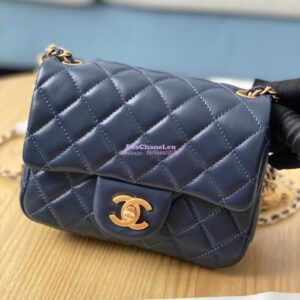 Replica Chanel Lambskin Flap Bag AS1786 Navy 2