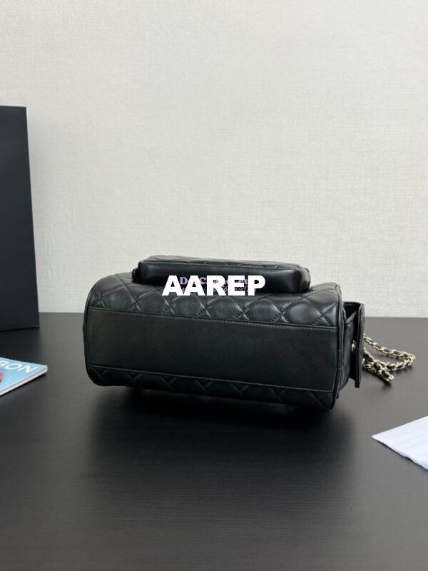 Replica Chanel 24P Medium Camera Case Shiny Crumpled Lambskin AS5156 Black 11