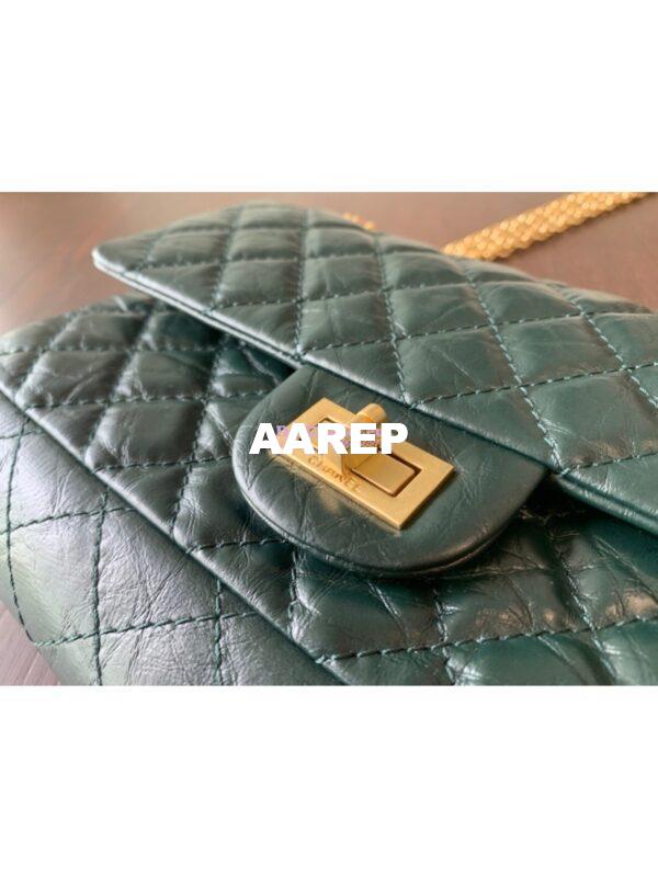 Replica Chanel Reissue 2.55 Classic Flap Bag in Aged Calfskin Green 22