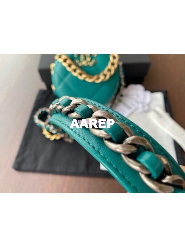 Replica Chanel 19 Clutch With Chain AP0945 Green 5