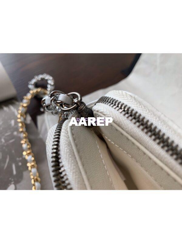 Replica Chanel Gabrielle Clutch in Crocodile Embossed Calfskin A94505 White 10