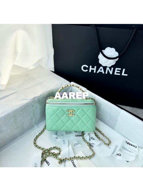Replica Chanel Lambskin Clutch With Chain with Diamanté Logo Top Handle AP4046 Light Green 3