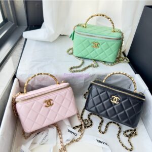Replica Chanel Lambskin Clutch With Chain with Diamanté Logo Top Handle AP4046 Light Pink