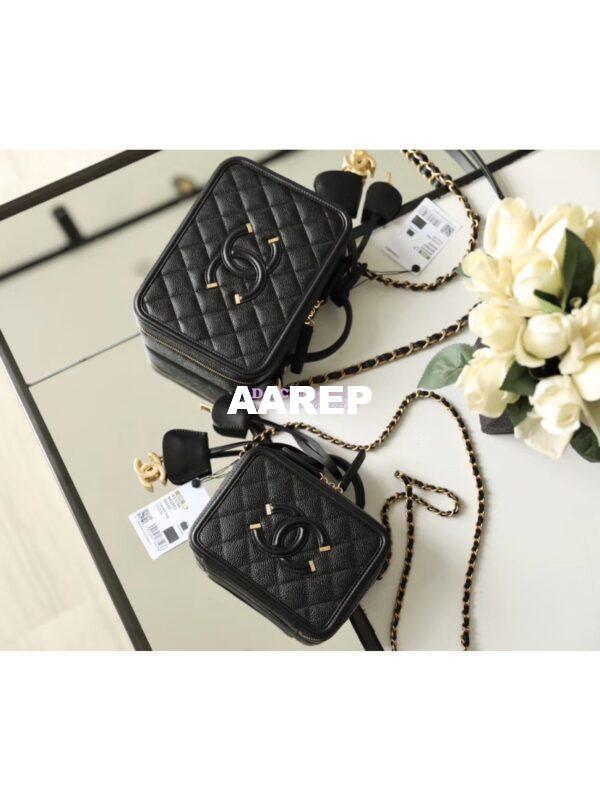 Replica Chanel CC Filigree Vanity Case Vanity Case A93343 Caviar Black 2