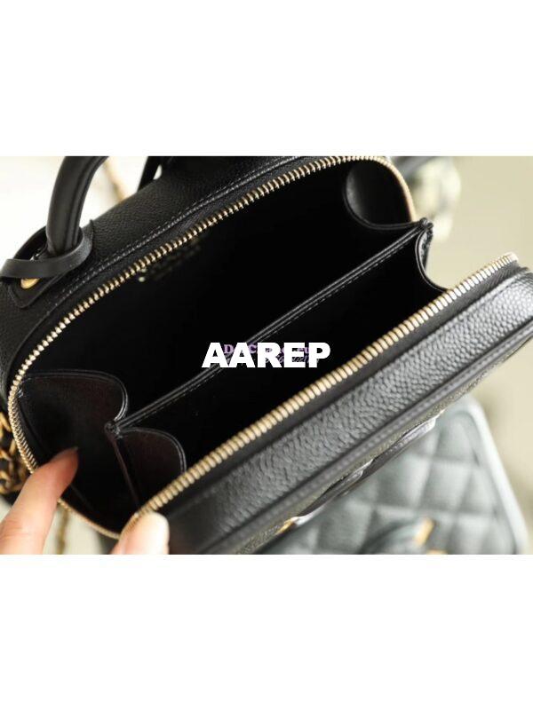 Replica Chanel CC Filigree Vanity Case Vanity Case A93343 Caviar Black 16