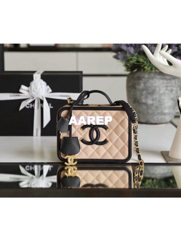 Replica Chanel CC Filigree Vanity Case Vanity Case A93343 Beige 3