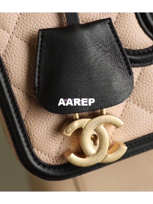 Replica Chanel CC Filigree Vanity Case Vanity Case A93343 Beige 5