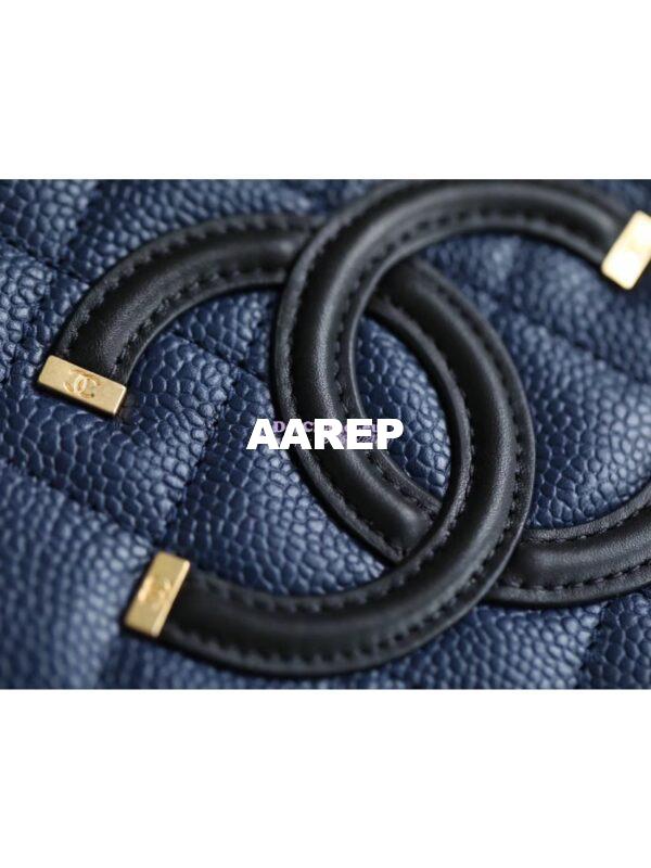 Replica Chanel CC Filigree Vanity Case Vanity Case A93343 Blue 4