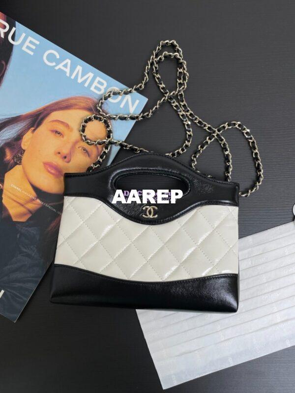 Replica Chanel 24C 31 Mini Shopping Bag Chain Clutch Shiny Lambskin & Gold-Tone Metal AS3656 White & Black