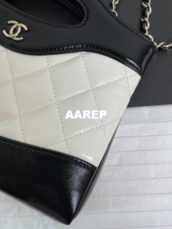 Replica Chanel 24C 31 Mini Shopping Bag Chain Clutch Shiny Lambskin & Gold-Tone Metal AS3656 White & Black 5