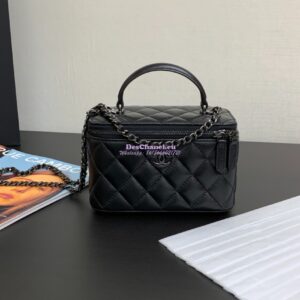 Replica Chanel New 22A Lambskin Vanity With Chain and Top Handle AP2199 All black