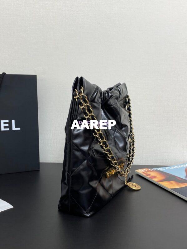 Replica Chanel 22 Handbag Shiny Calfskin & Gold Metal AS3260 Black Pocket Design 3