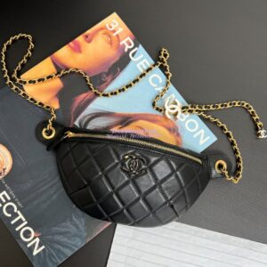 Replica Chanel 24SS Waist Bag in Shiny Lambskin and Enamel AP4113 Black