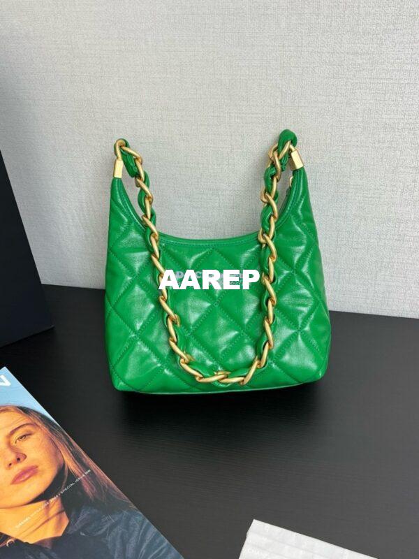 Replica Chanel Small Hobo Bag Shiny Lambskin AS4922 Green 2