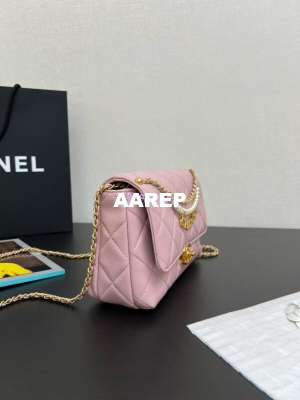 Replica Chanel Small Flap Bag Shiny Lambskin, Imitation Pearls AS5011 Light Pink 4