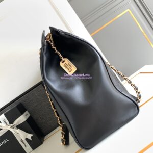 Replica Chanel Supermodel Weekender Black Leather Extra Large Travel Flap Shoulder Bag 2