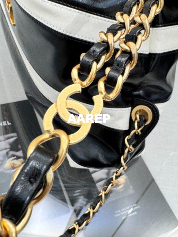 Replica Chanel 22 Backpack in Shiny Calfskin AS3313 Black white 11