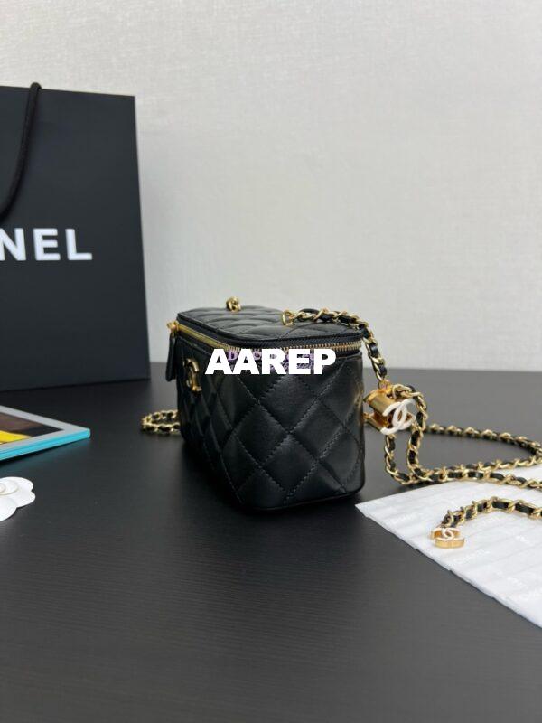 Replica Chanel Clutch with Chain Shiny Lambskin AP3940 Black  (limited edition) 4