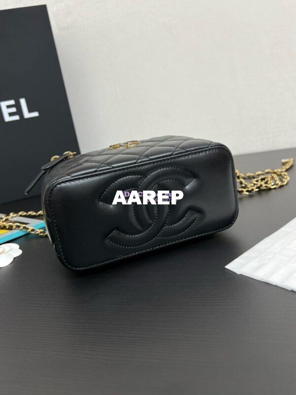Replica Chanel Clutch with Chain Shiny Lambskin AP3940 Black  (limited edition) 11